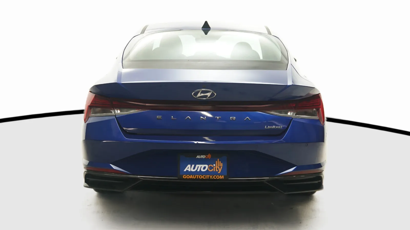 Hyundai Elantra photo 10