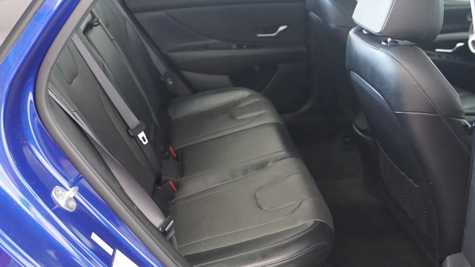 Hyundai Elantra photo 11