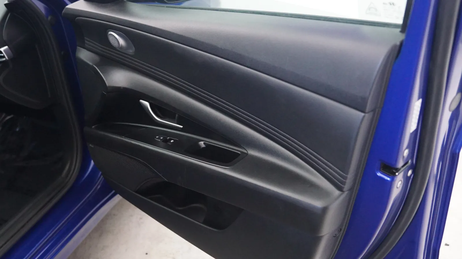 Hyundai Elantra photo 14