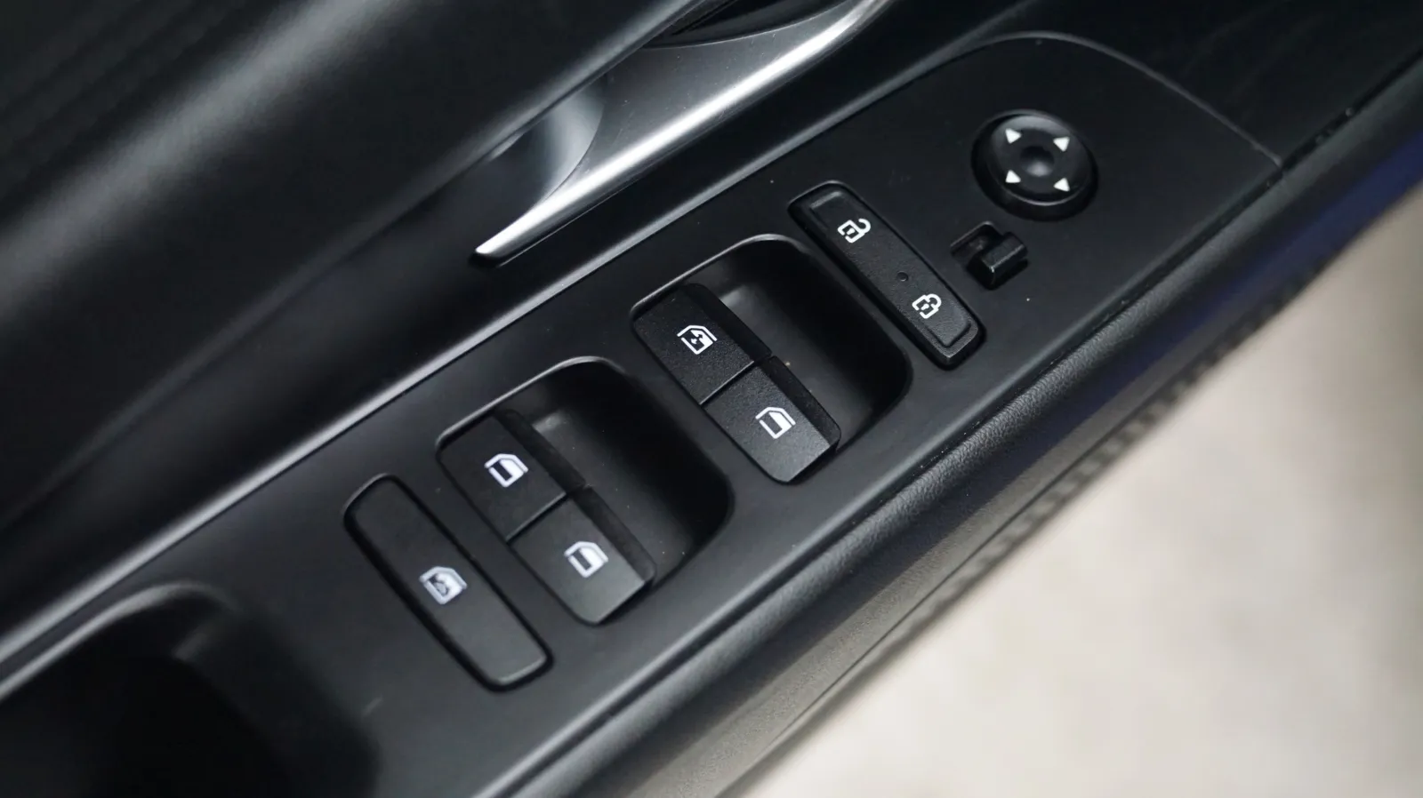 Hyundai Elantra photo 16