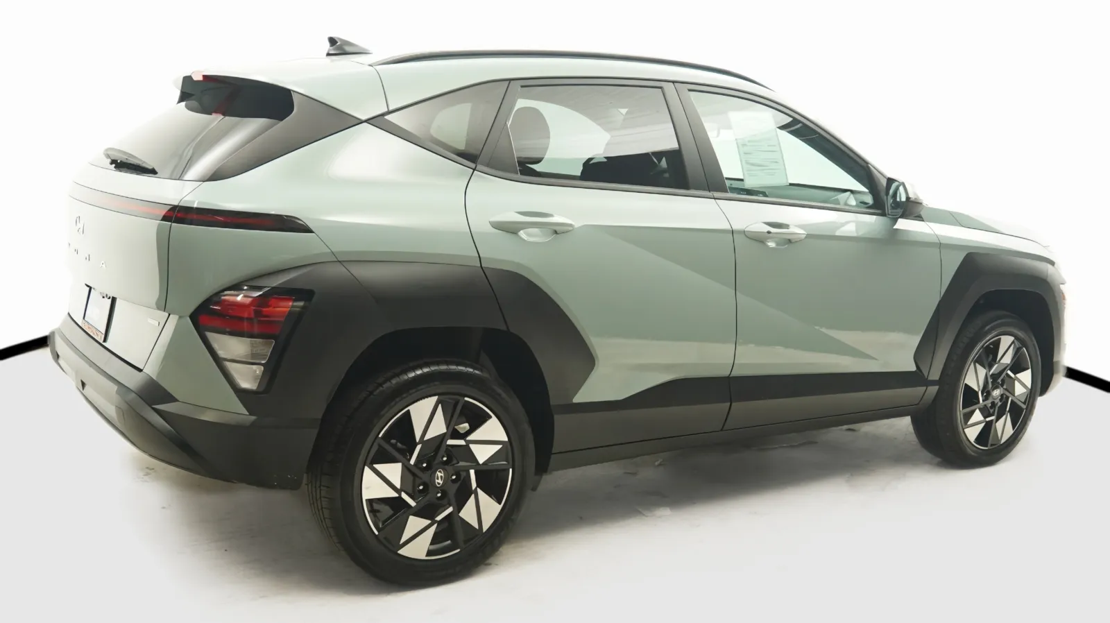 More photos of 2025 Hyundai KONA SEL at Auto City, CA