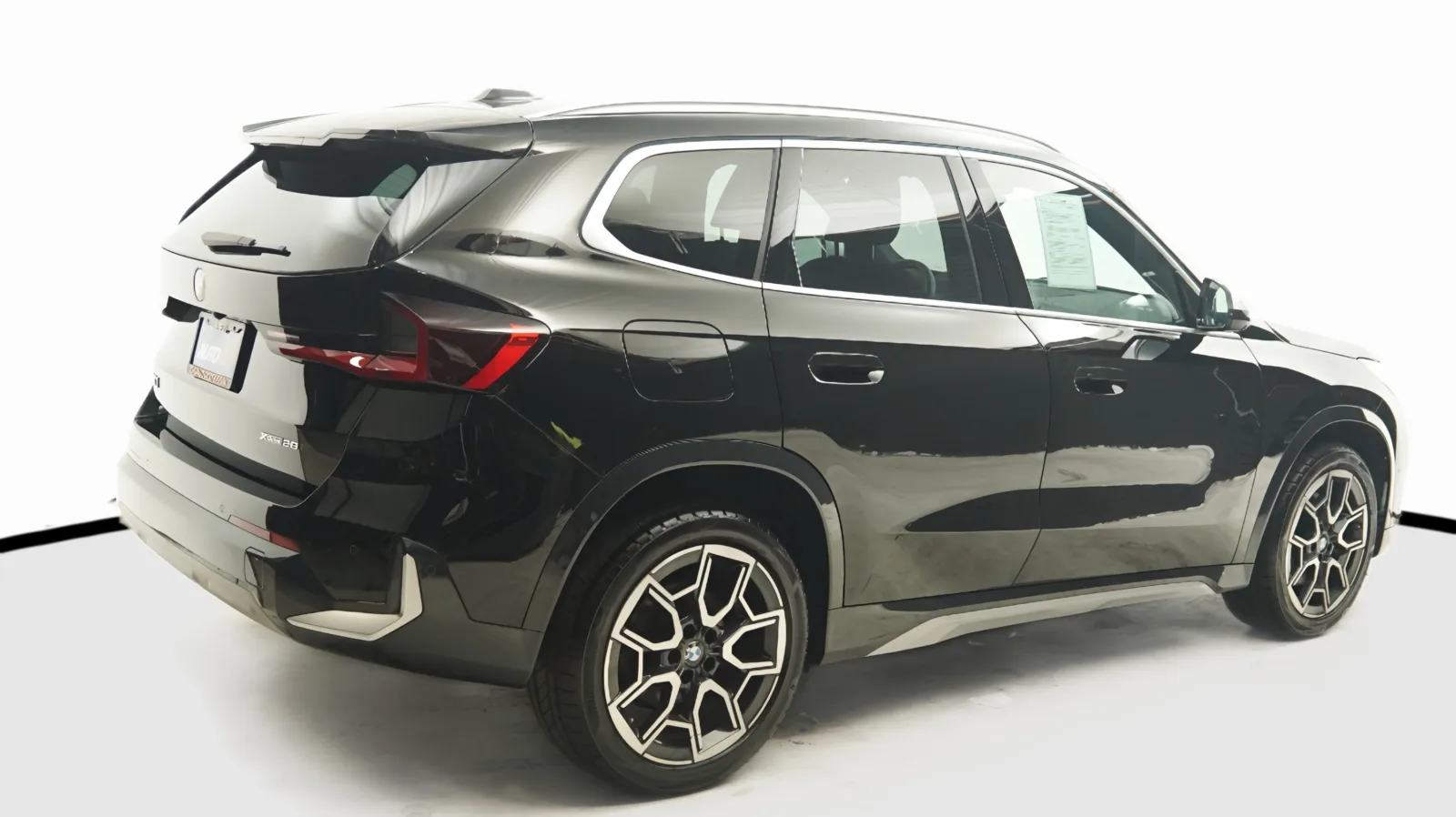 More photos of 2023 BMW X1 xDrive28i at Auto City, CA
