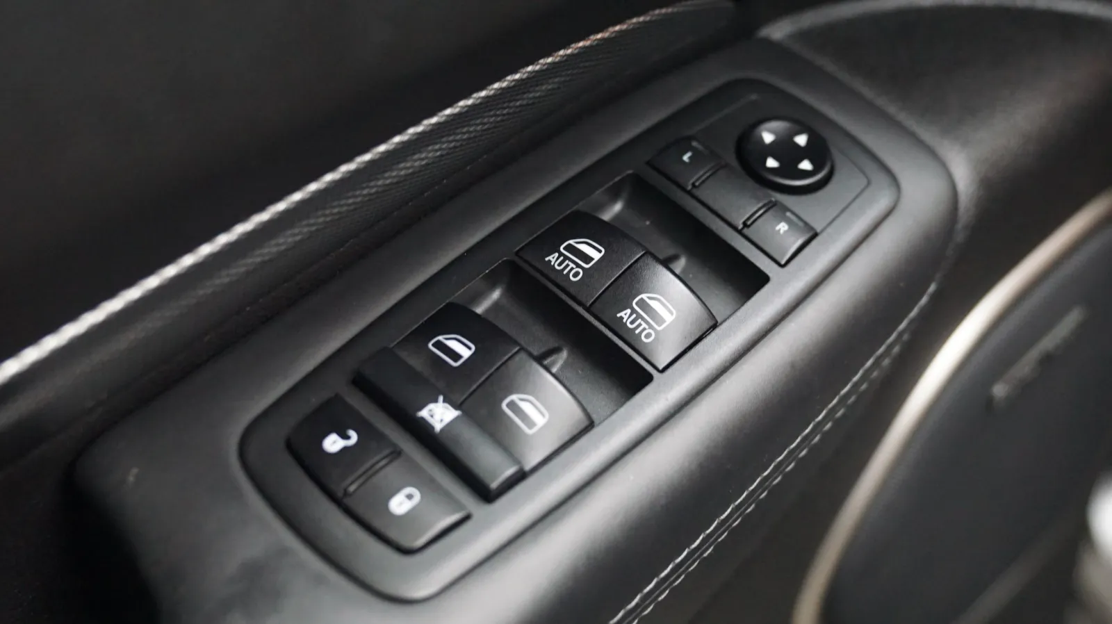 Dodge Durango photo 18