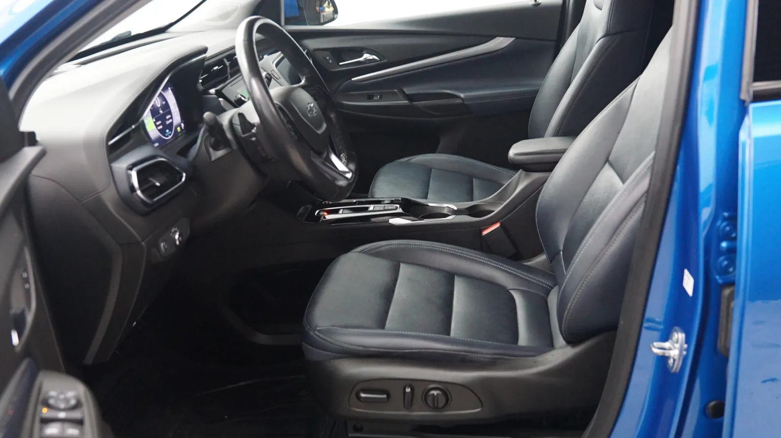 Chevrolet Bolt EUV photo 7