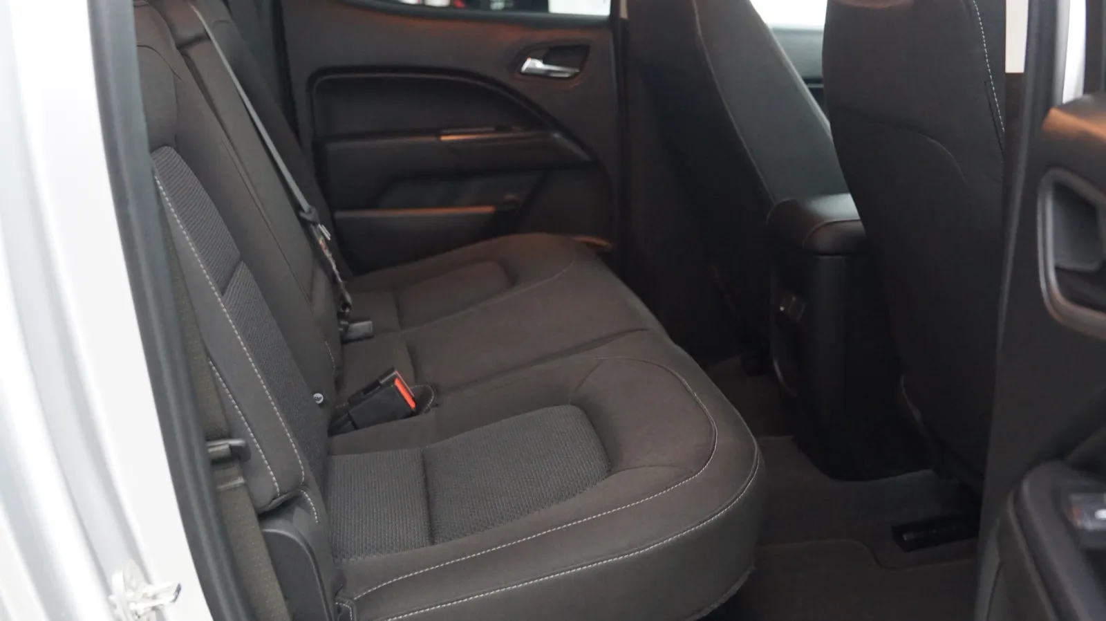 Chevrolet Colorado photo 11