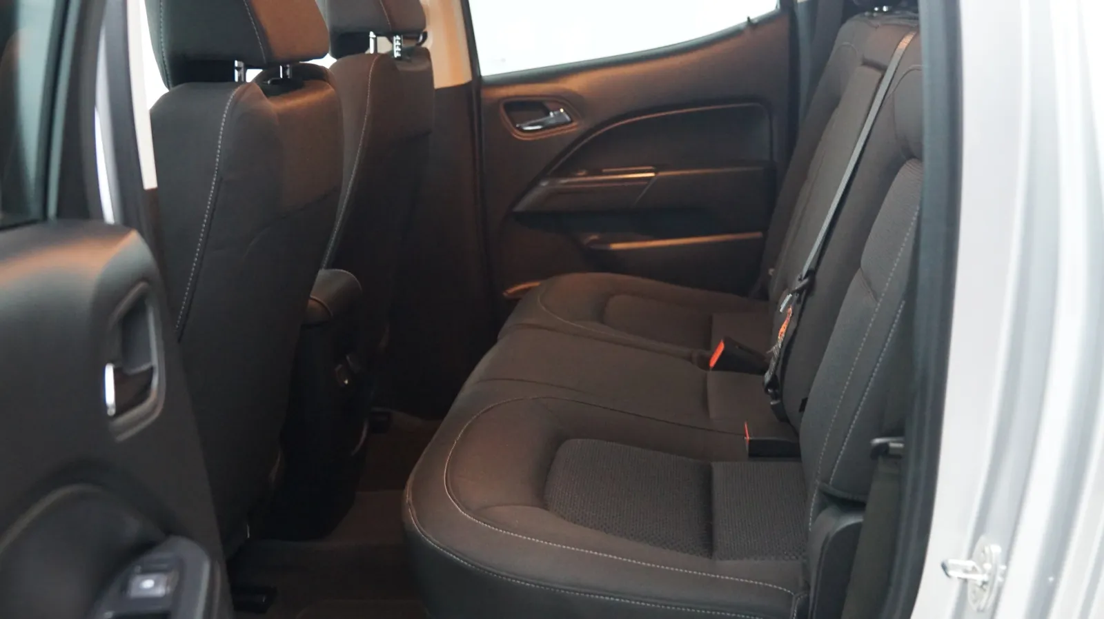 Chevrolet Colorado photo 12