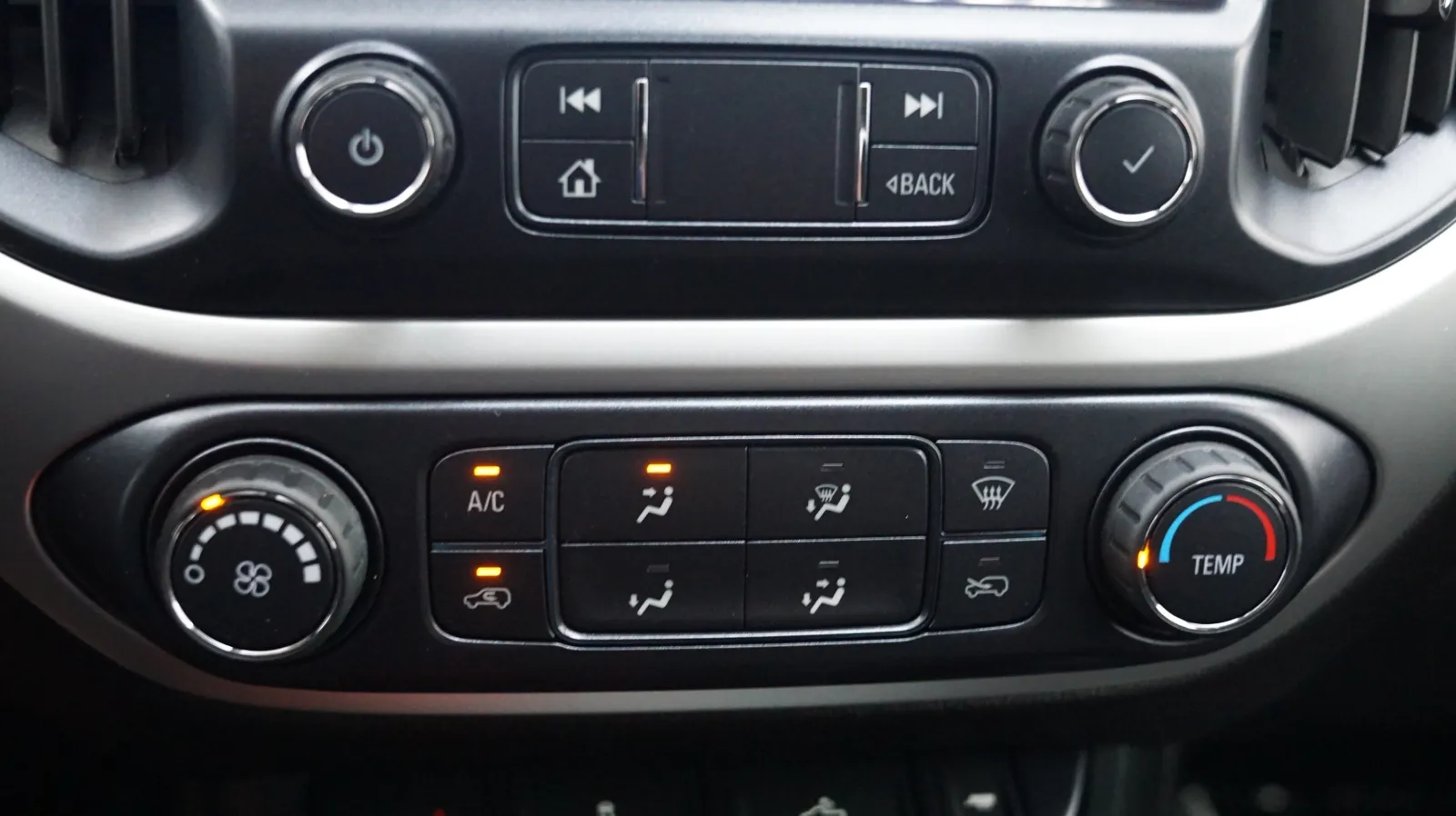 Chevrolet Colorado photo 19