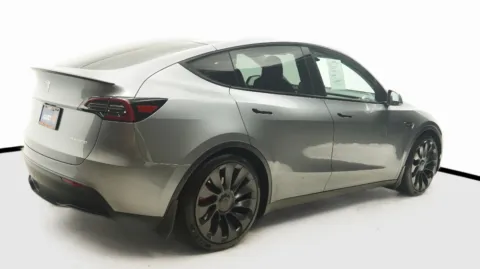 More photos of 2024 Tesla Model Y Performance at Auto City, CA