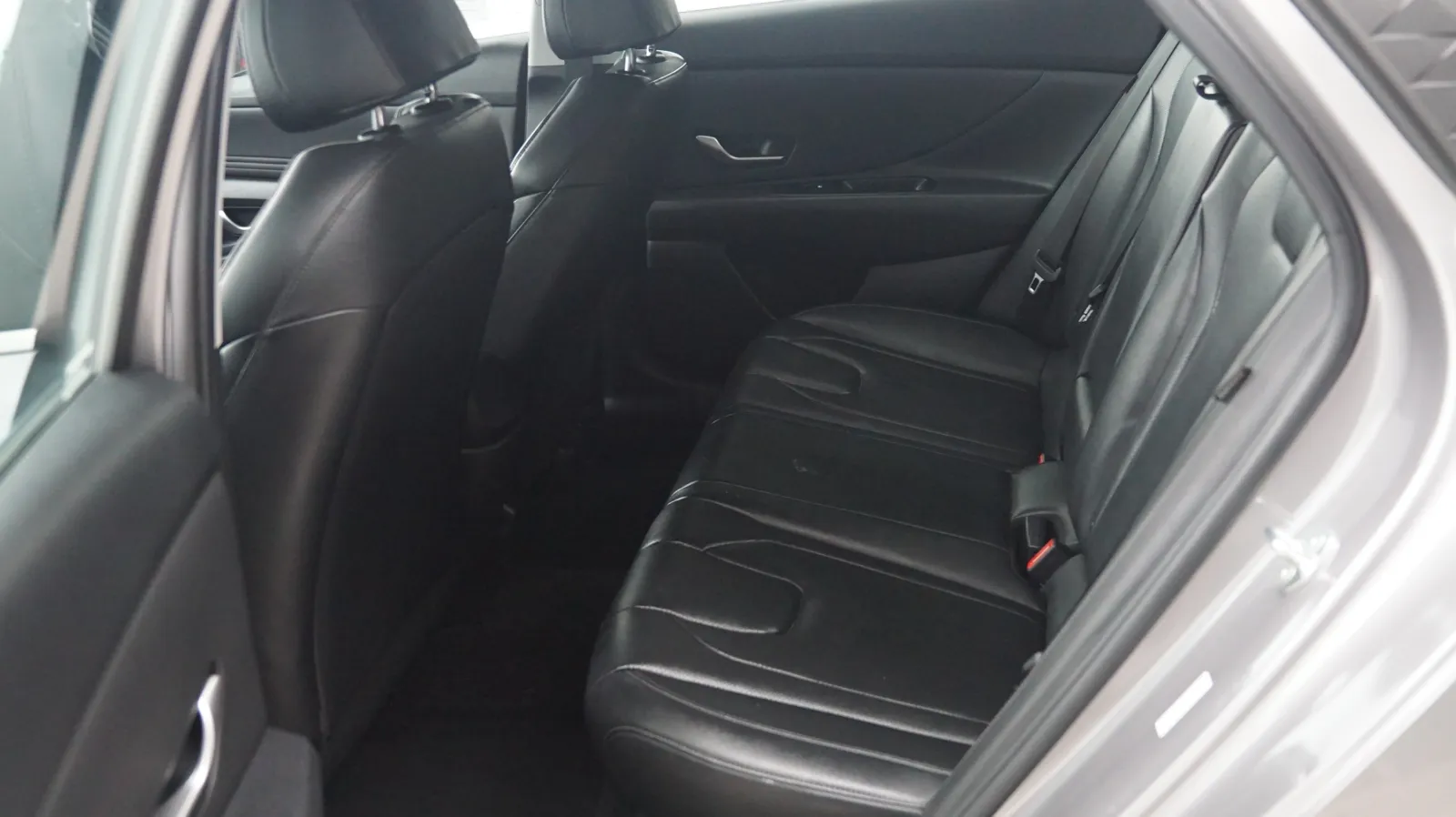 Hyundai Elantra photo 12