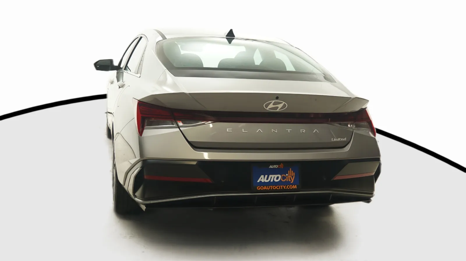 Hyundai Elantra photo 13