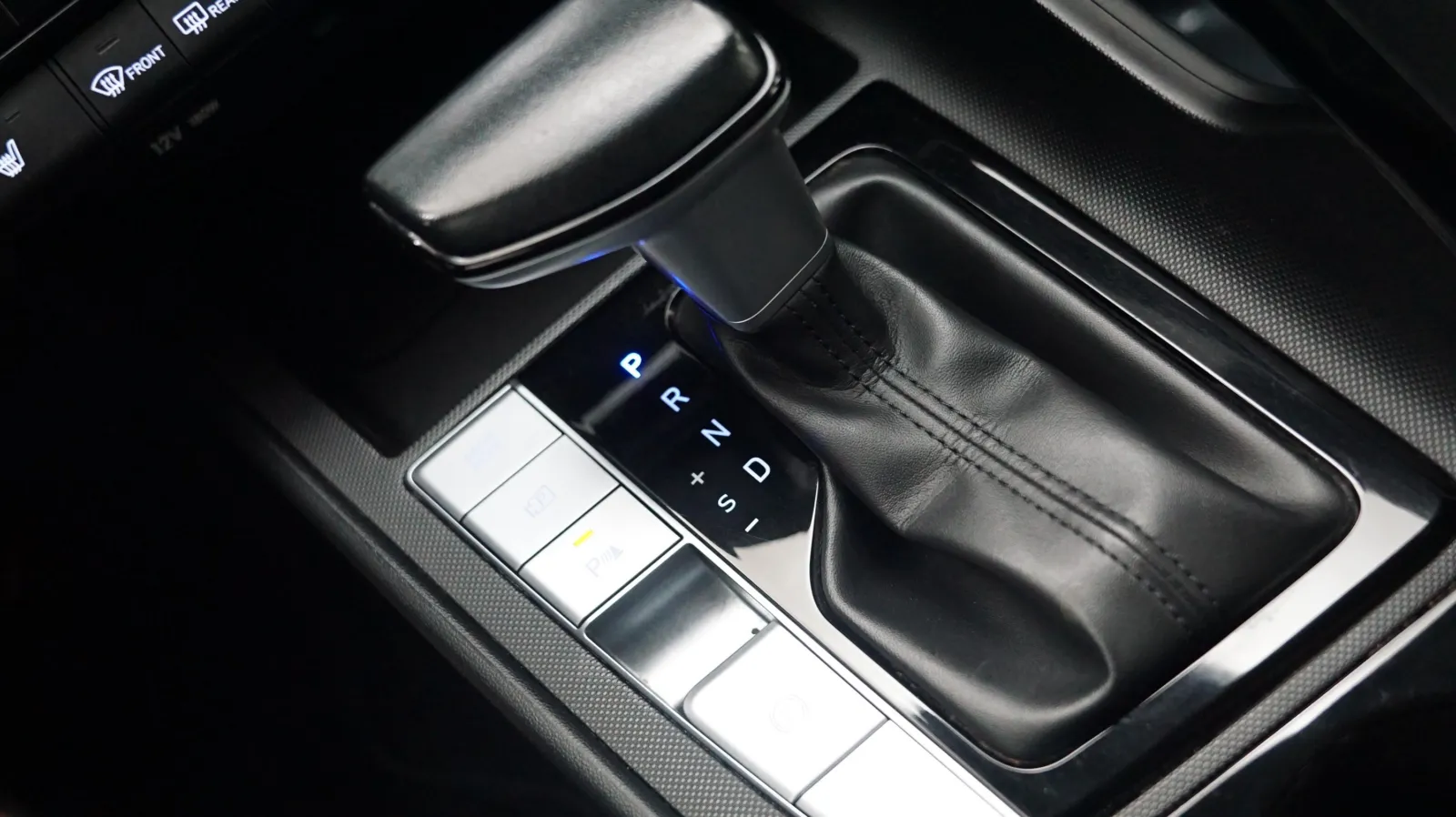 Hyundai Elantra photo 23