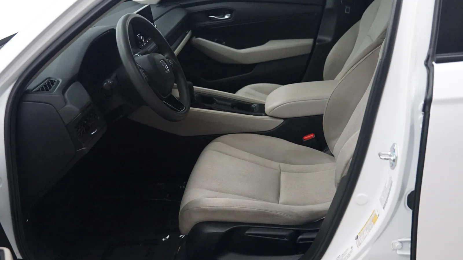 Honda Accord photo 7