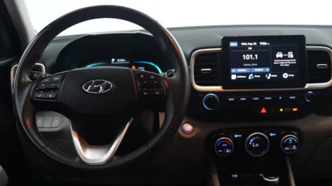 More photos of 2025 Hyundai VENUE SEL at Auto City, CA