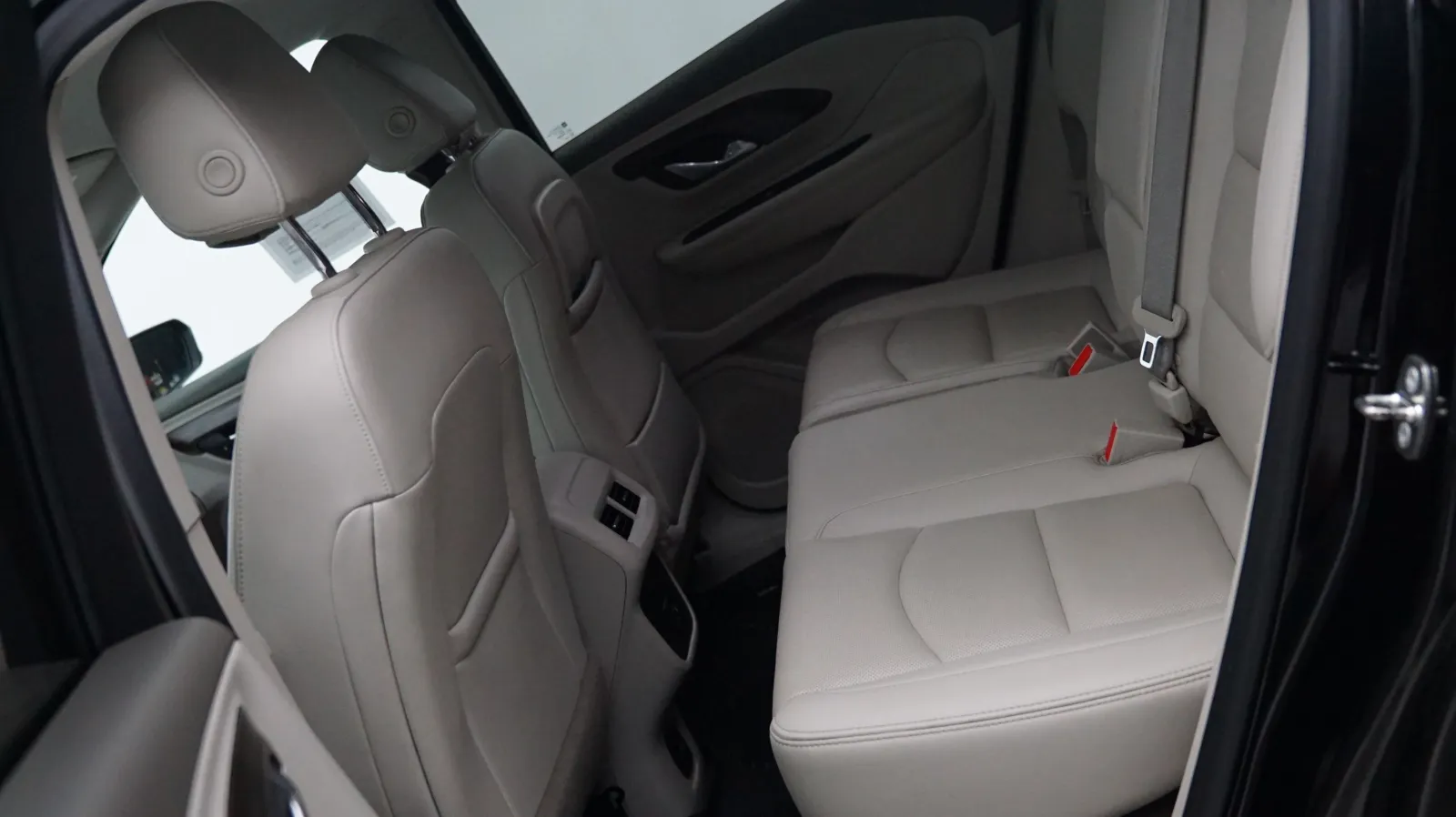 GMC Terrain photo 12