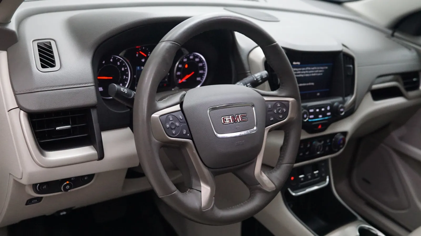GMC Terrain photo 18