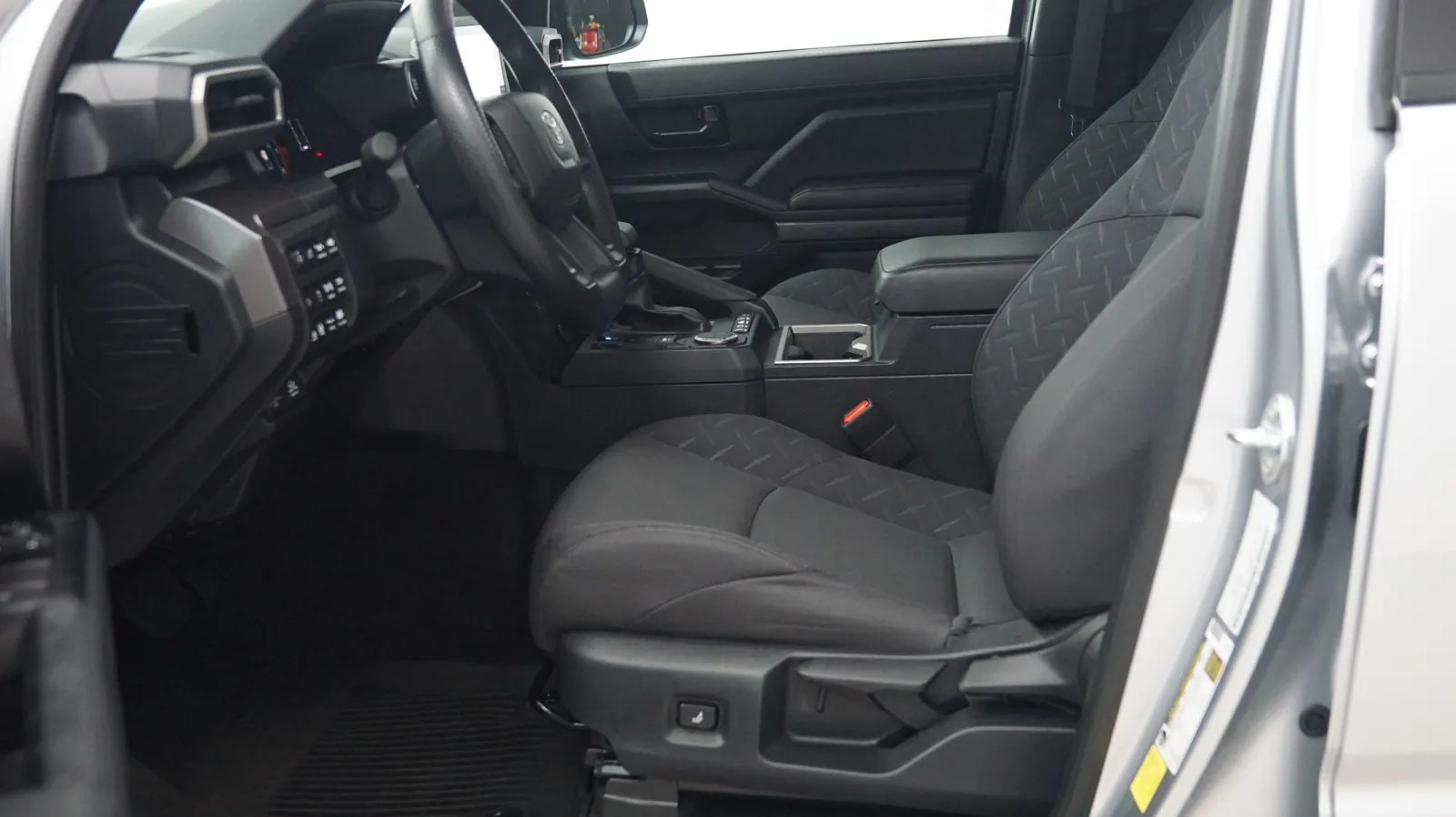 Toyota Tacoma photo 7