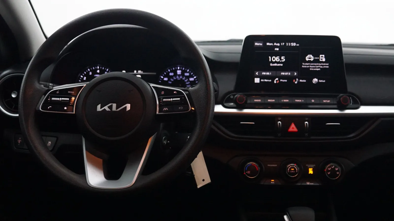 More photos of 2023 Kia Forte LXS at Auto City, CA