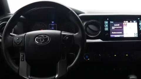 More photos of 2019 Toyota Tacoma TRD Off Road at Auto City, CA
