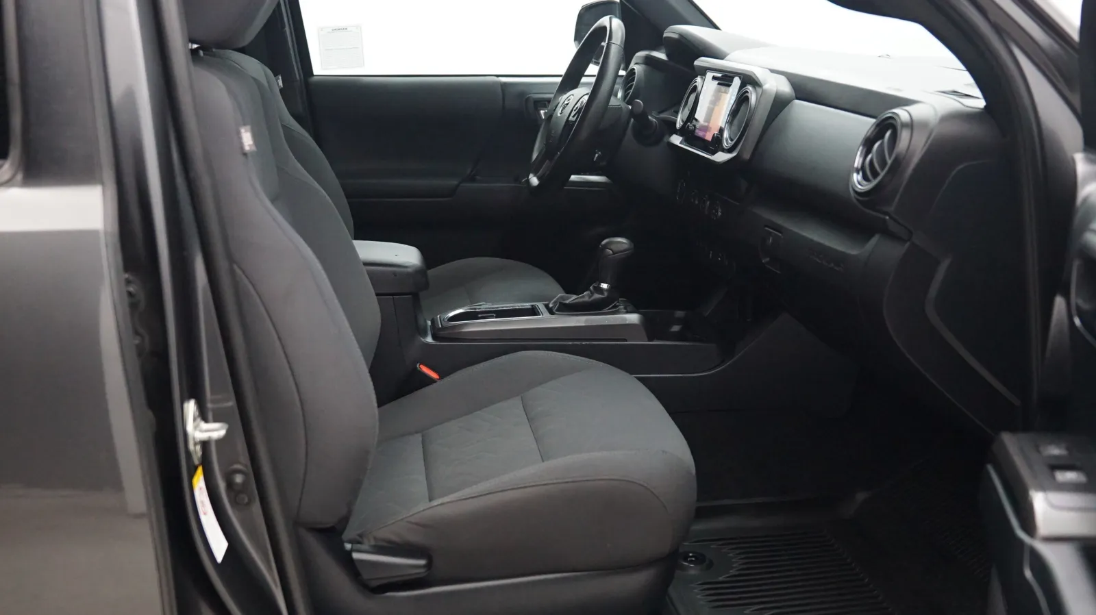 Toyota Tacoma photo 6