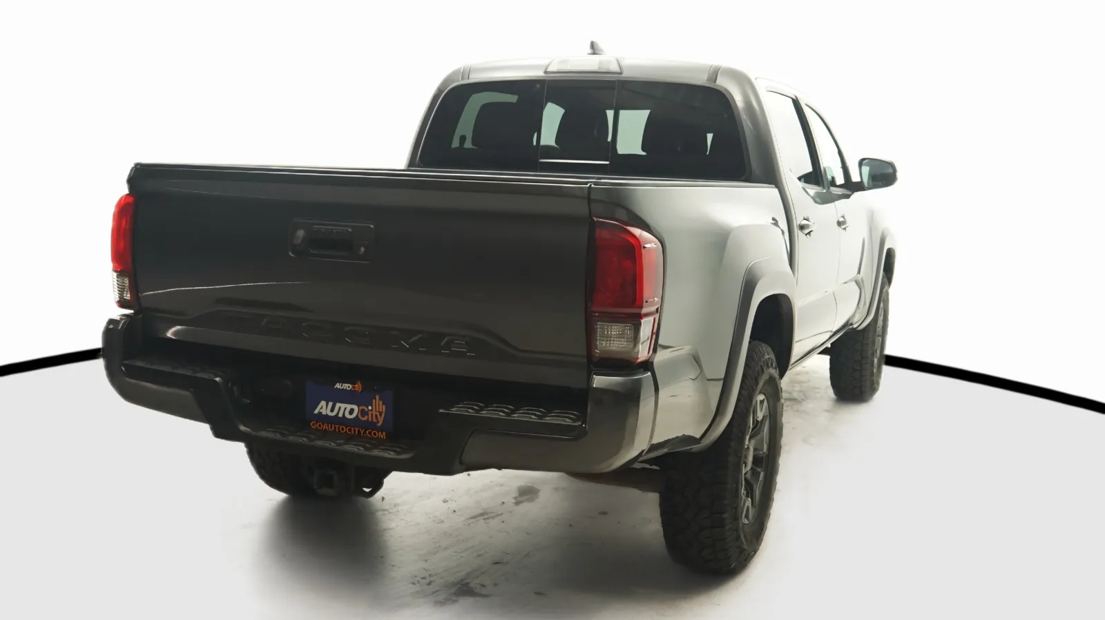 Toyota Tacoma photo 8