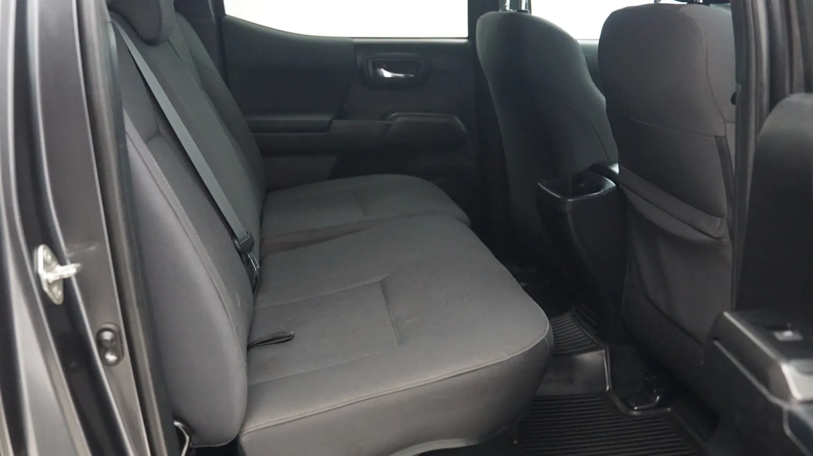 Toyota Tacoma photo 11