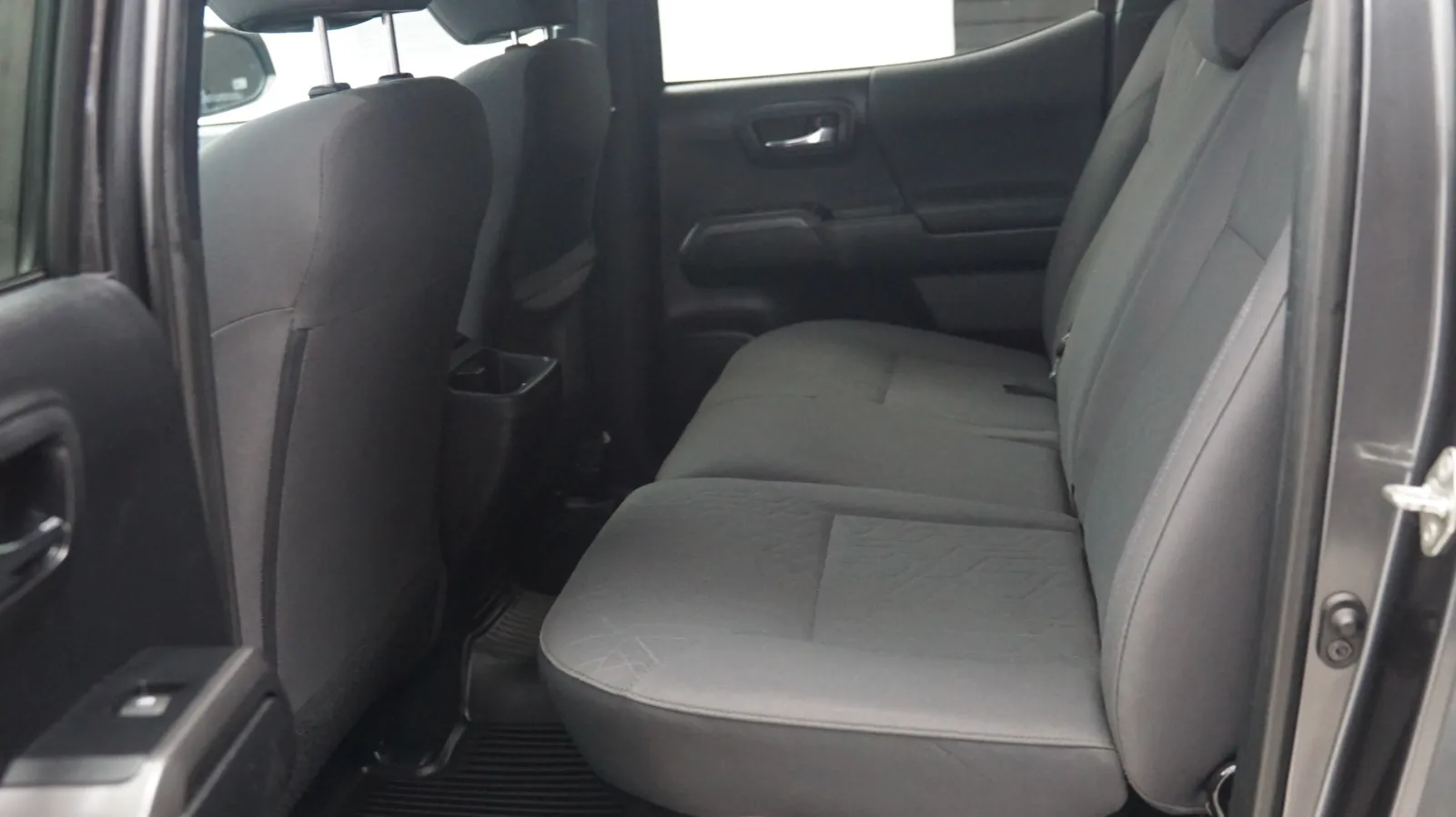 Toyota Tacoma photo 12