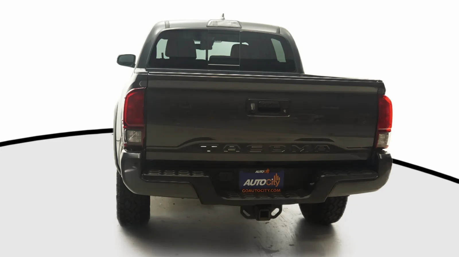 Toyota Tacoma photo 13