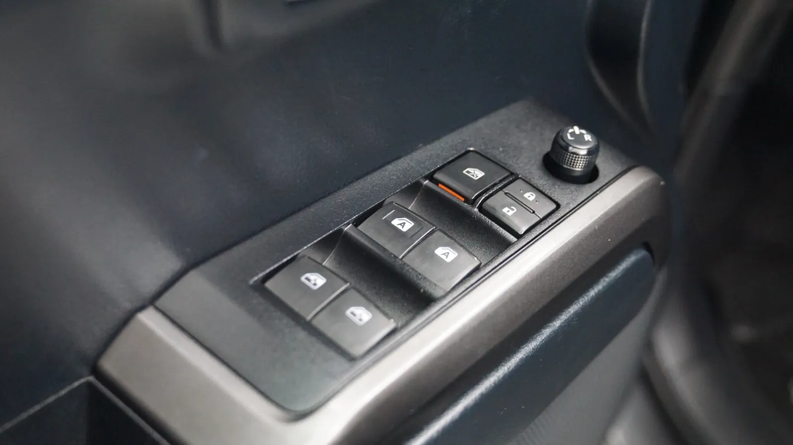 Toyota Tacoma photo 15