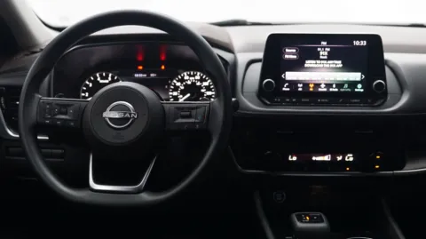 More photos of 2022 Nissan Rogue SV at Auto City, CA