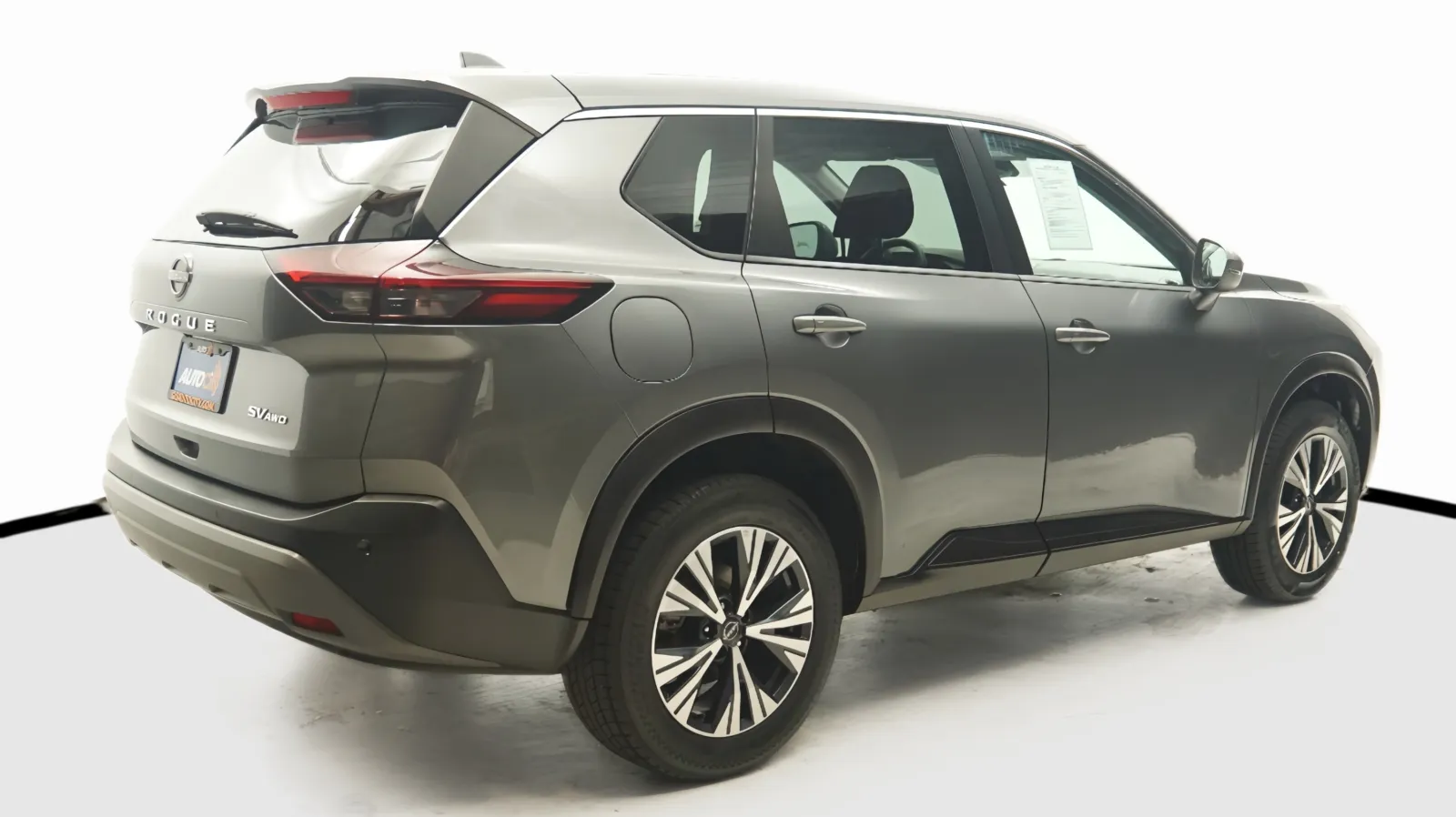 More photos of 2022 Nissan Rogue SV at Auto City, CA