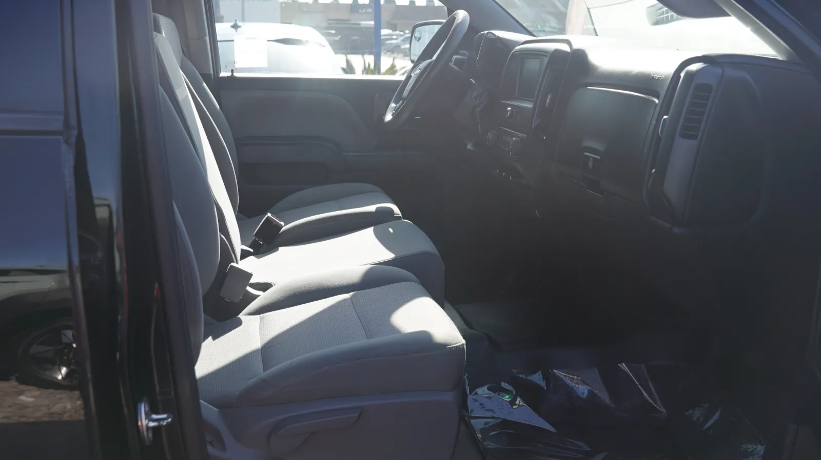 Chevrolet Silverado photo 6