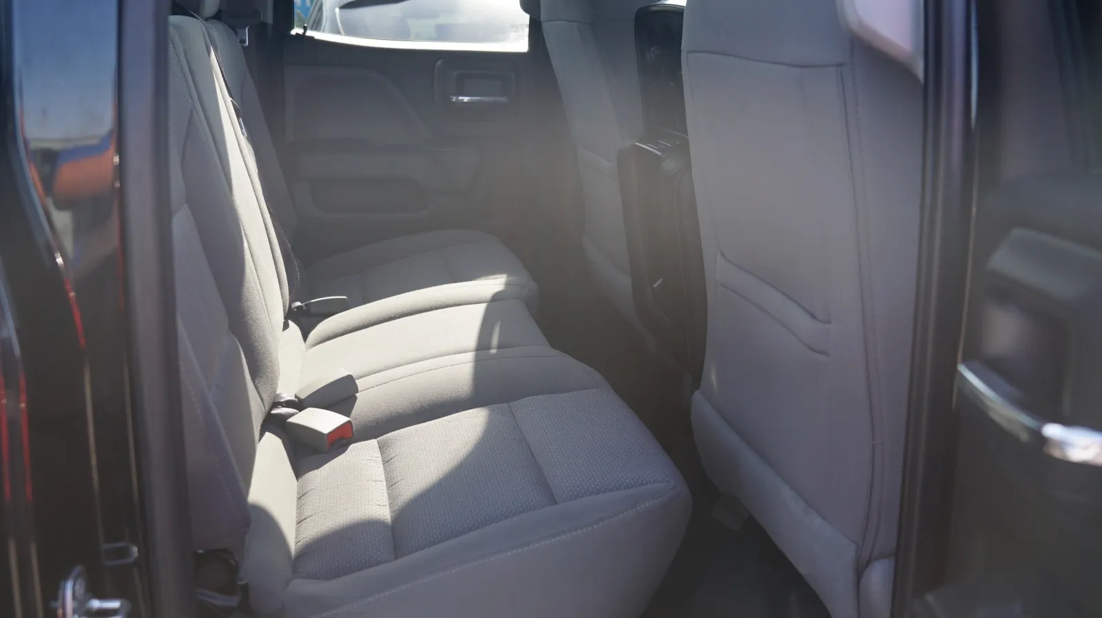 Chevrolet Silverado photo 14