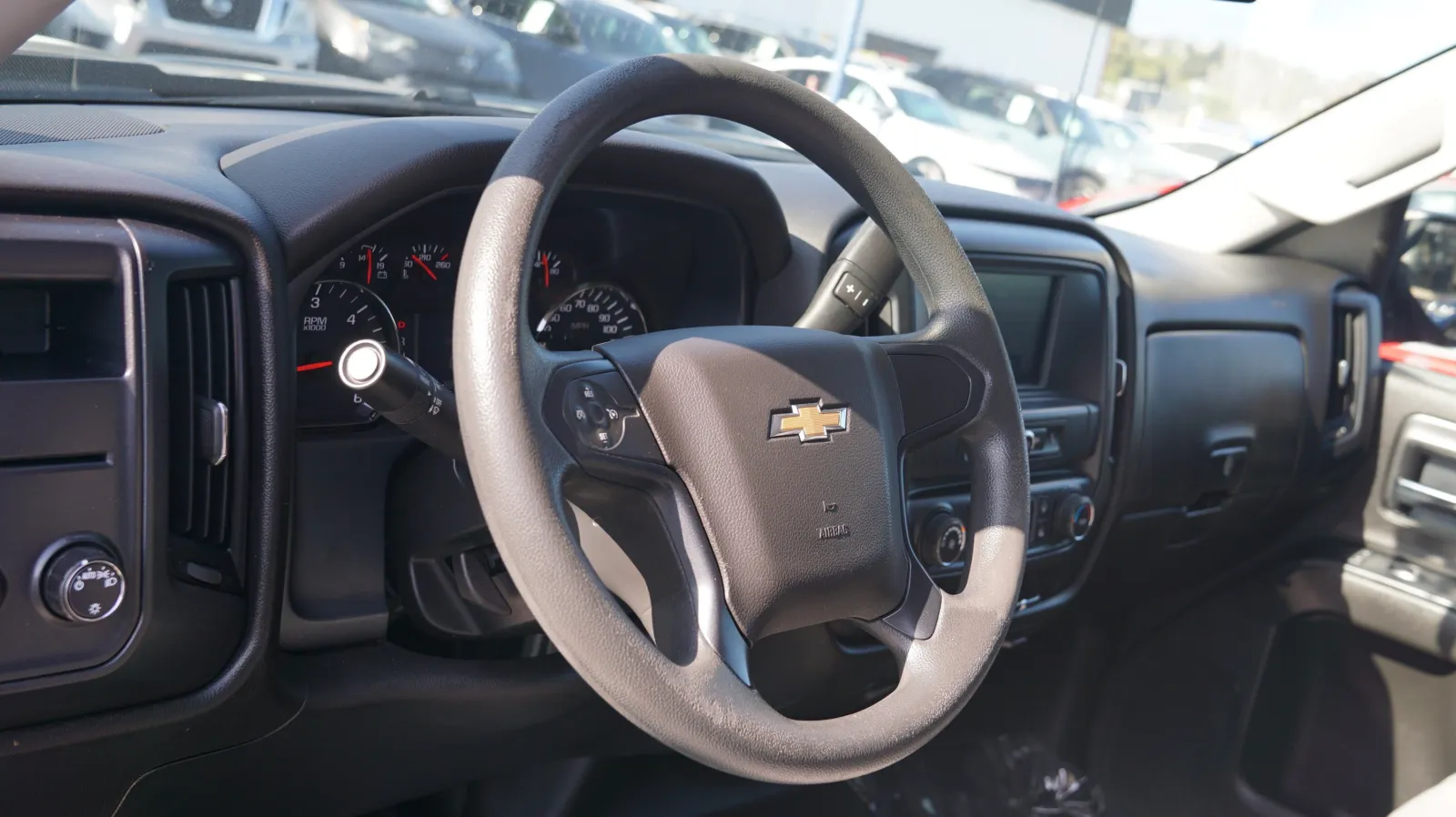 Chevrolet Silverado photo 16