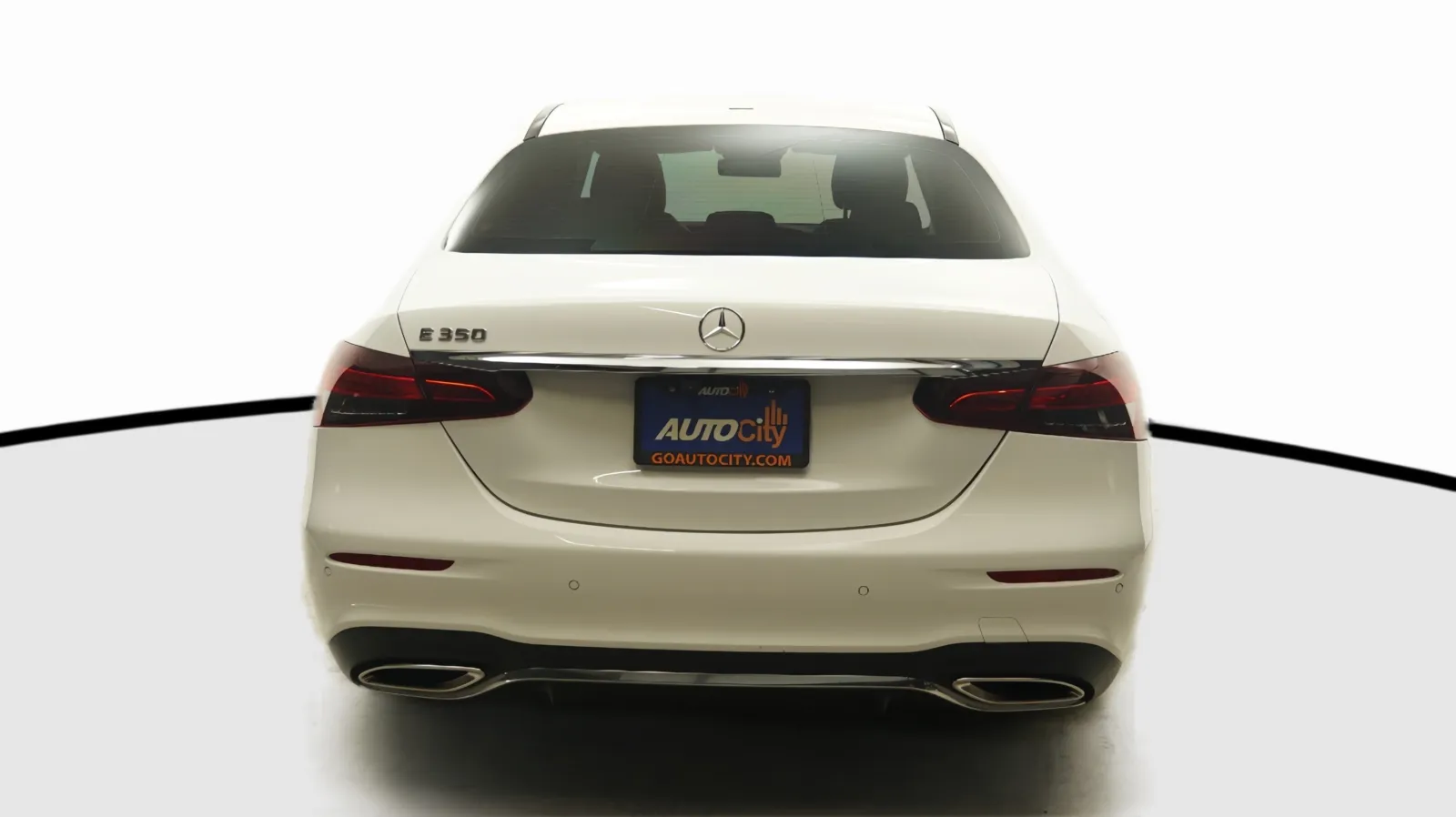 Mercedes-Benz E-Class photo 10