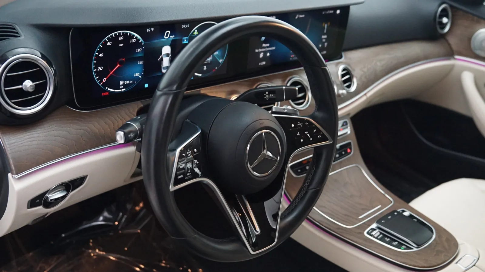 Mercedes-Benz E-Class photo 16
