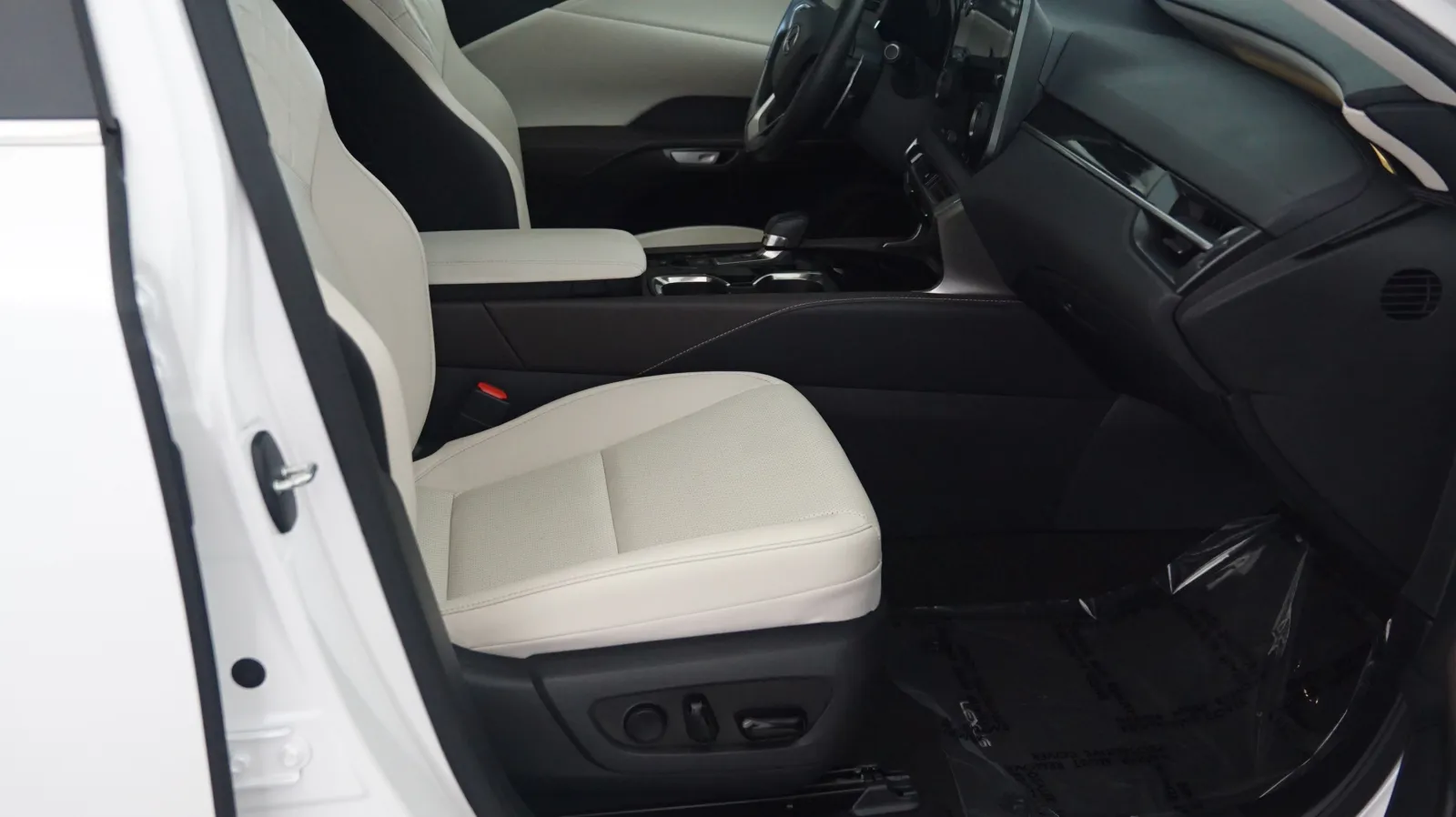 Lexus RX photo 6