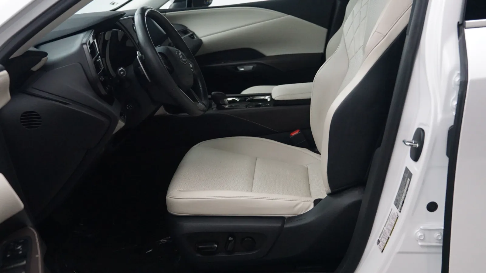 Lexus RX photo 7