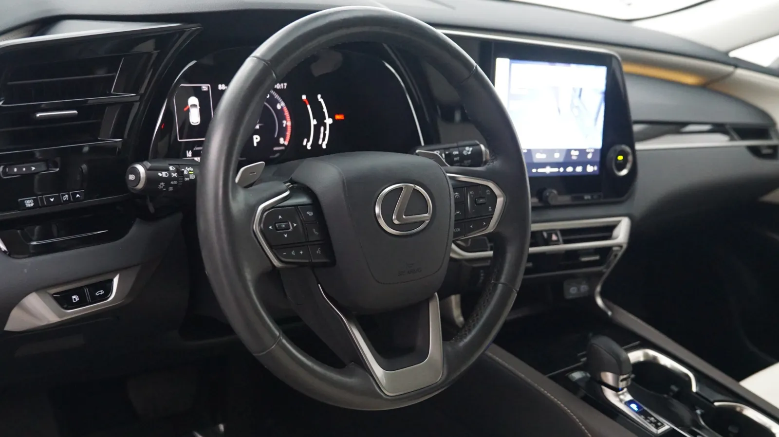 Lexus RX photo 18