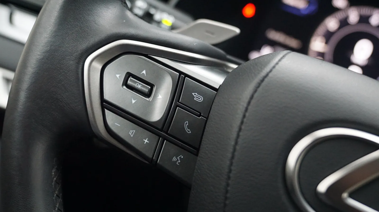 Lexus RX photo 19
