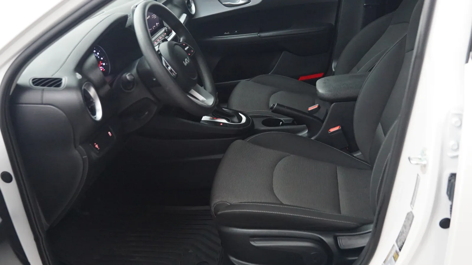Kia Forte photo 7