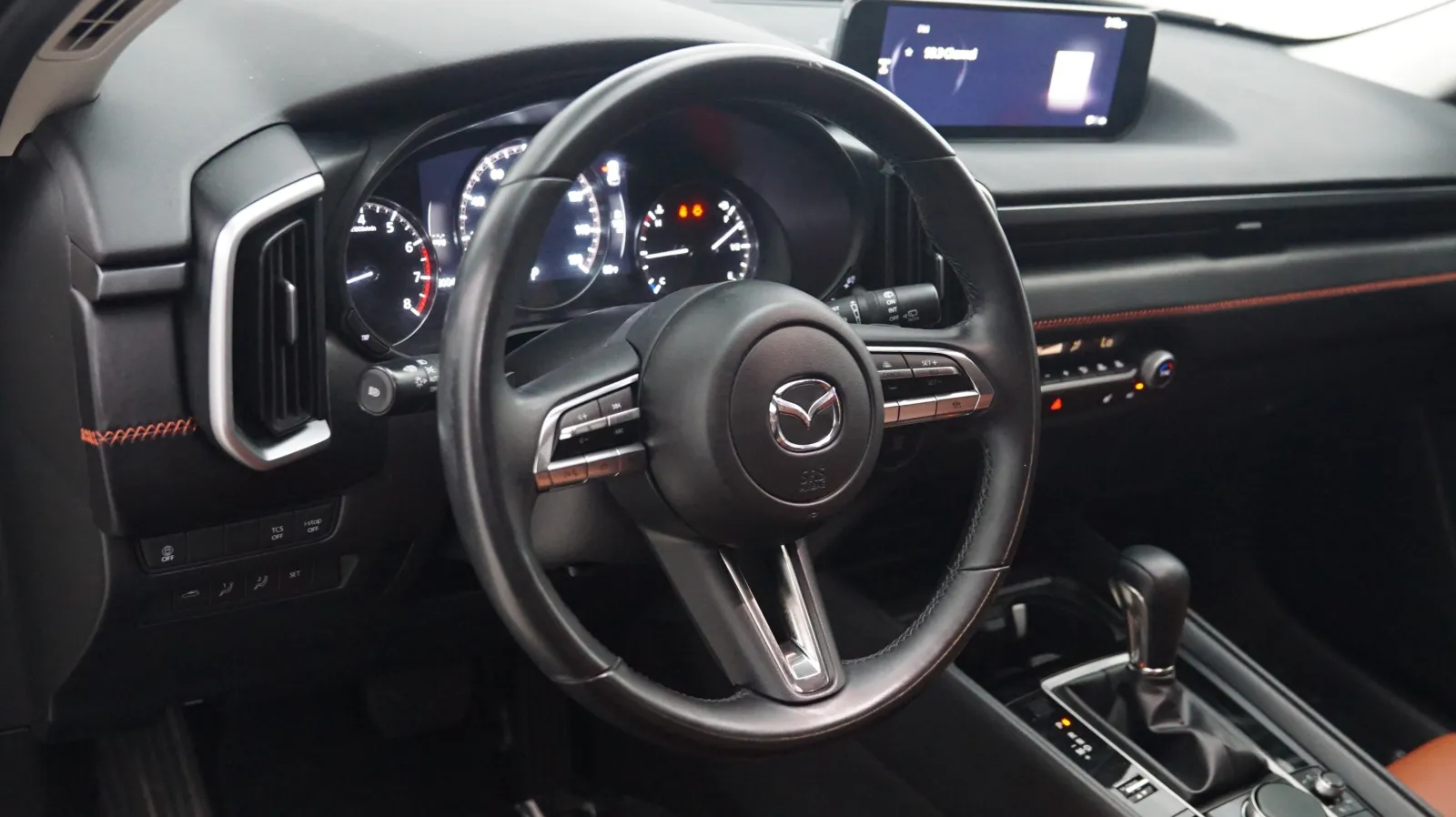 Mazda CX-50 photo 18