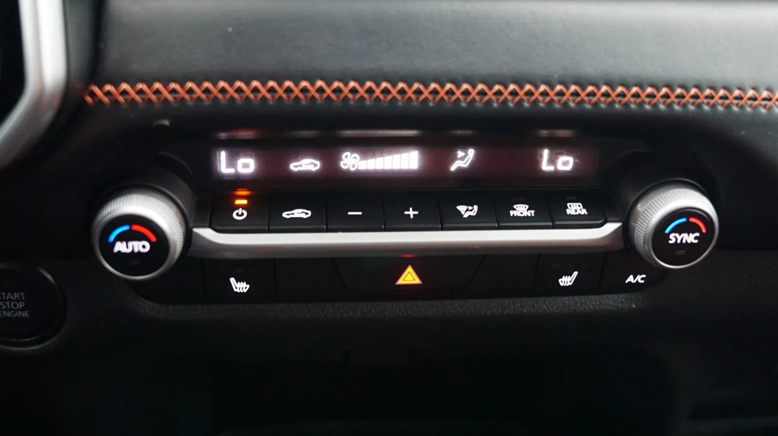 Mazda CX-50 photo 23