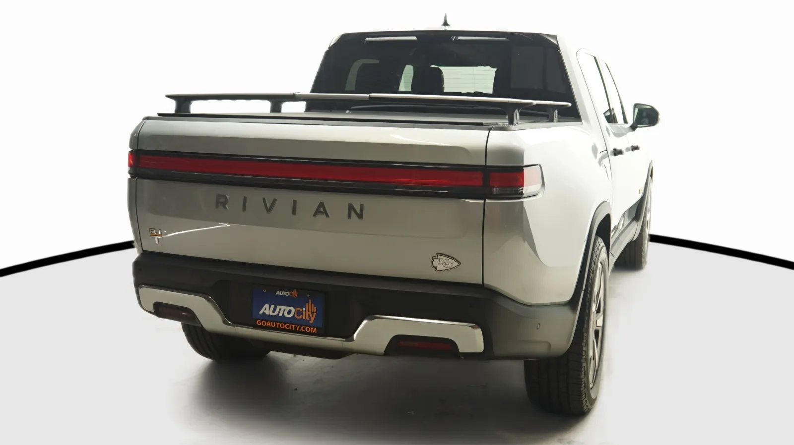 Rivian R1T photo 8