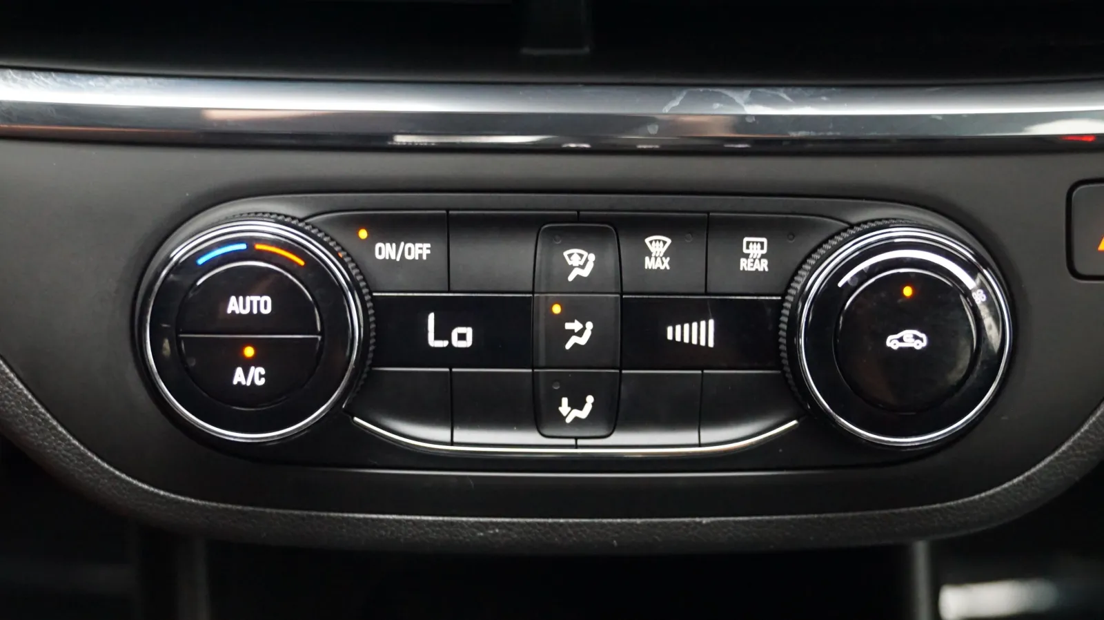 Buick Envista photo 20