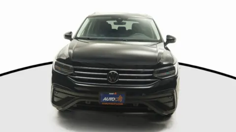 Another view of 2024 Volkswagen Tiguan SE for sale in El Cajon, CA at Auto City