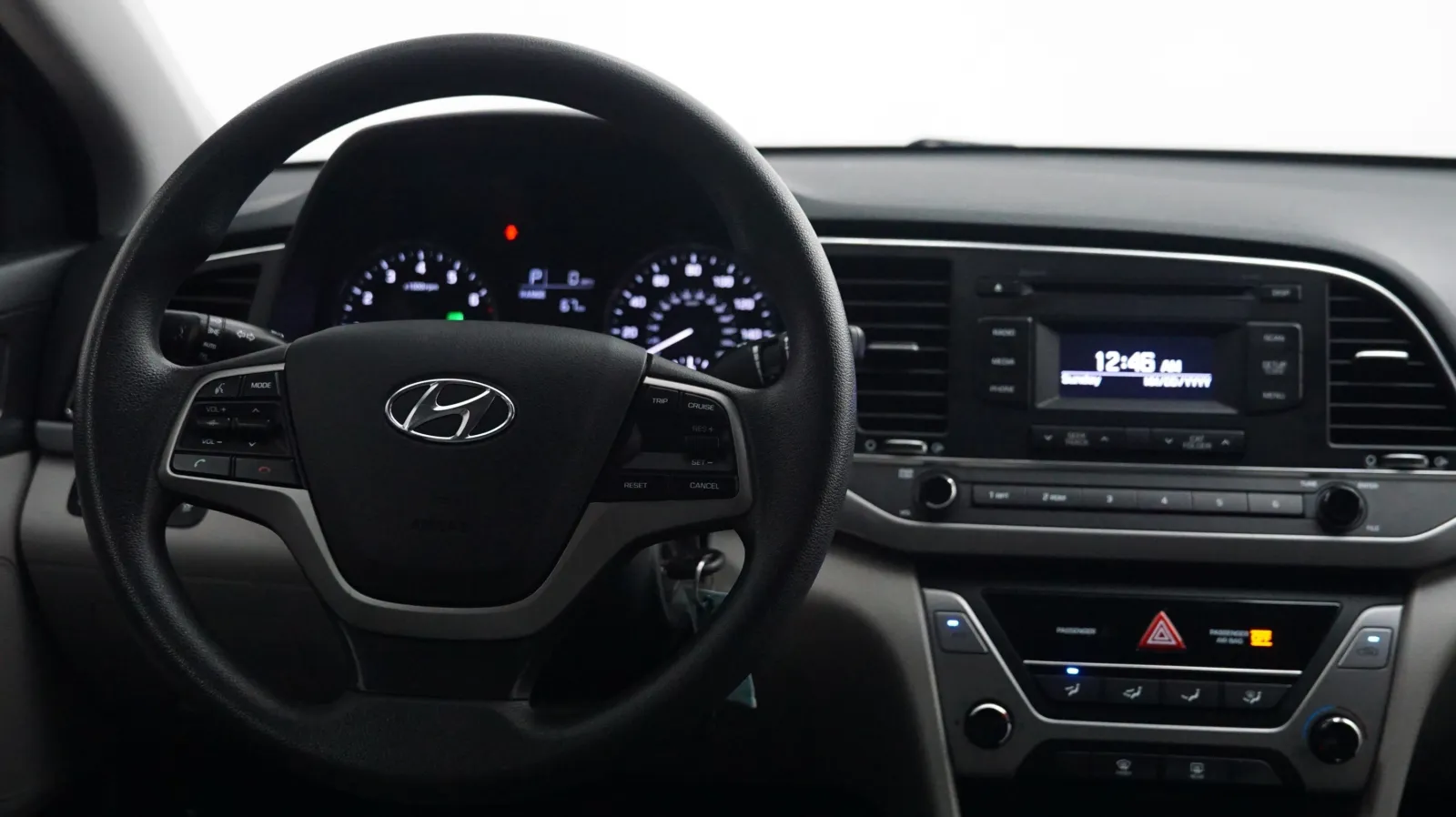 More photos of 2017 Hyundai Elantra SE at Auto City, CA