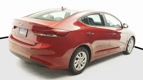 More photos of 2017 Hyundai Elantra SE at Auto City, CA