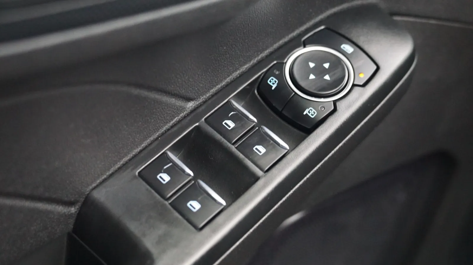 Ford Escape photo 15