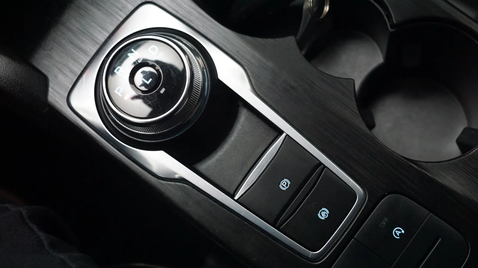 Ford Escape photo 21