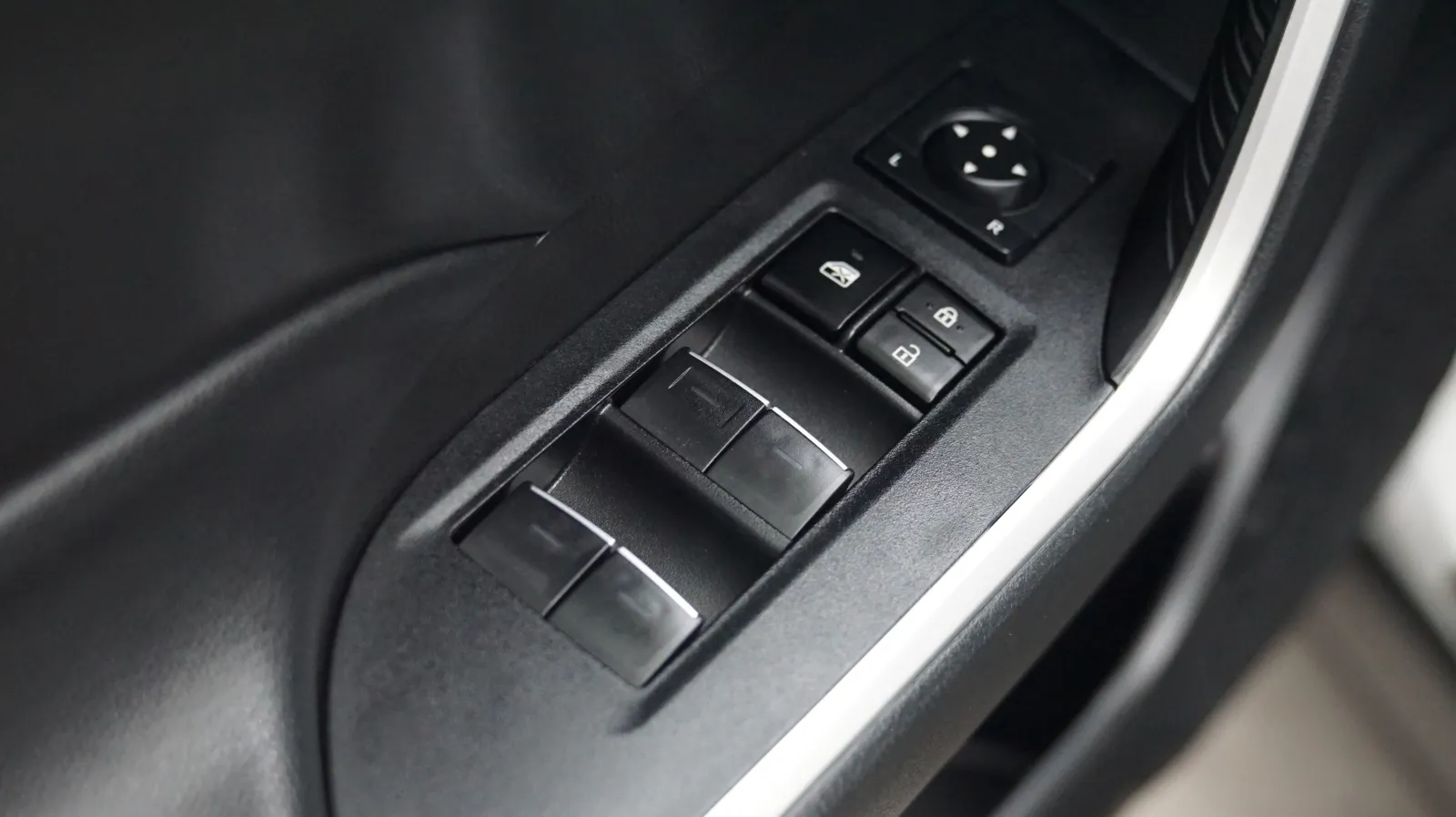 Toyota RAV4 photo 16
